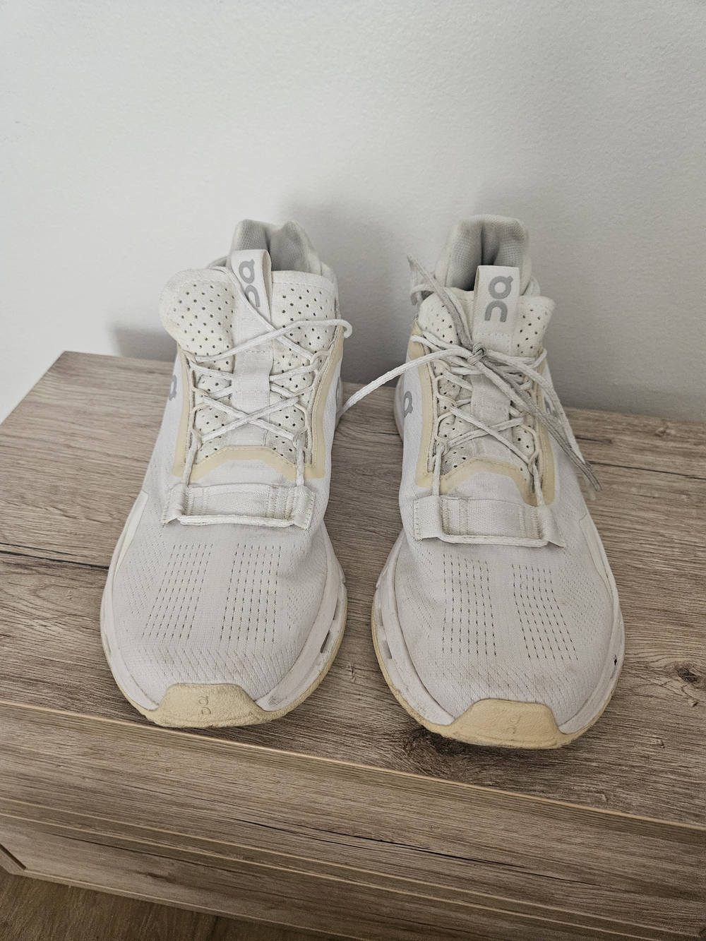 On Running Lightweight Men's Running Shoes in Off-White